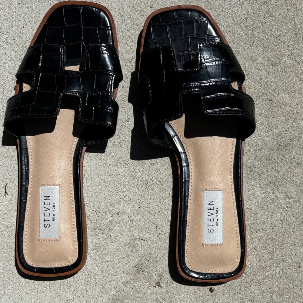 Steve Madden Black Croc-Embossed Slide Sandals with Tan Insole